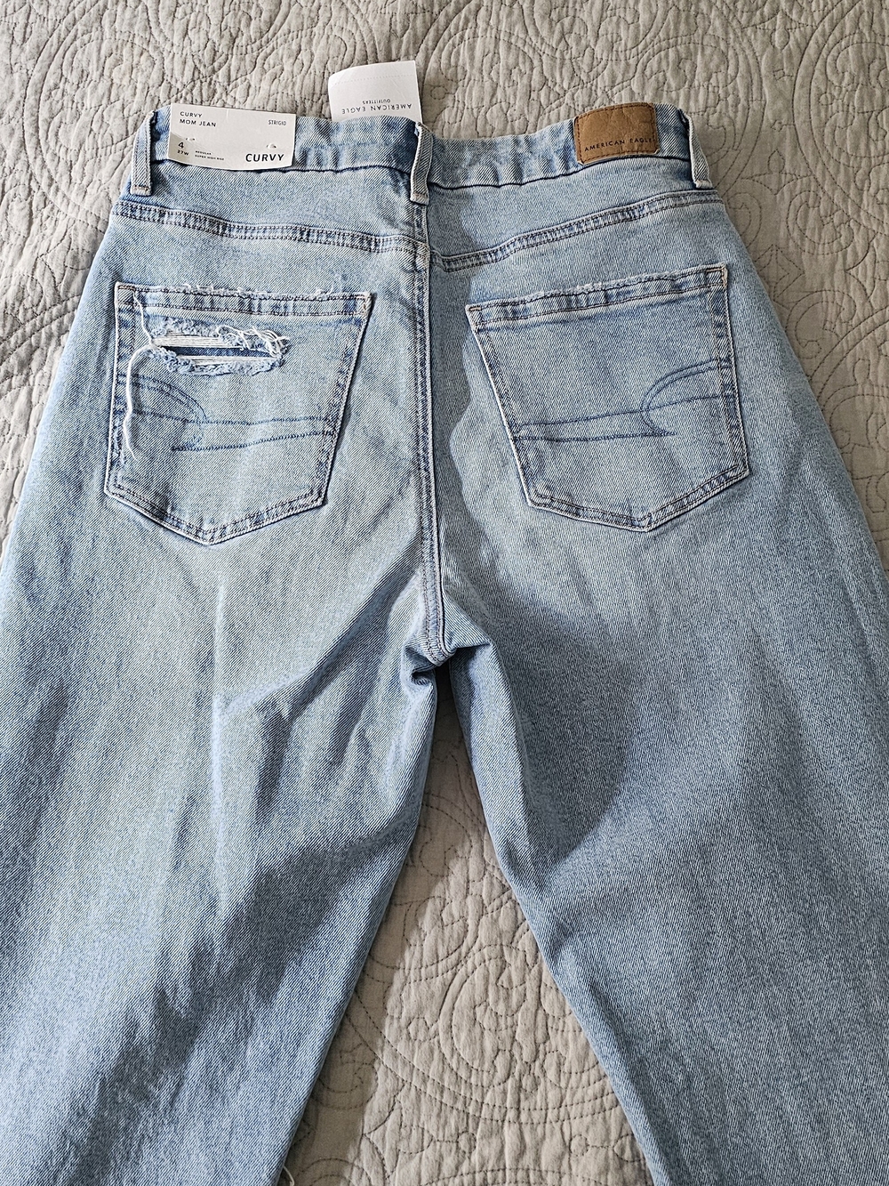 American Eagle Outfitters Light Blue High-Rise Curvy Jeans